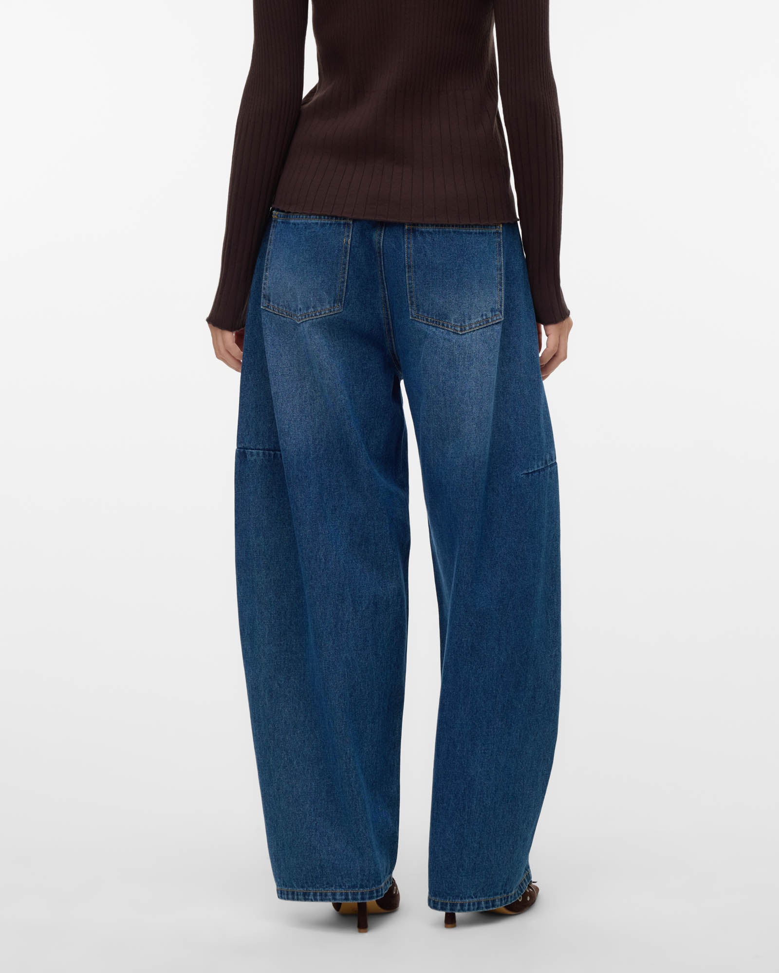 VMKAITLIN BARREL JEANS